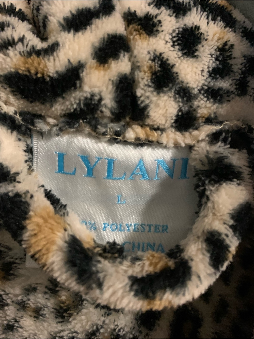 Lylani Leopard-Print Plush Robe, Size Large - Picture 8 of 8